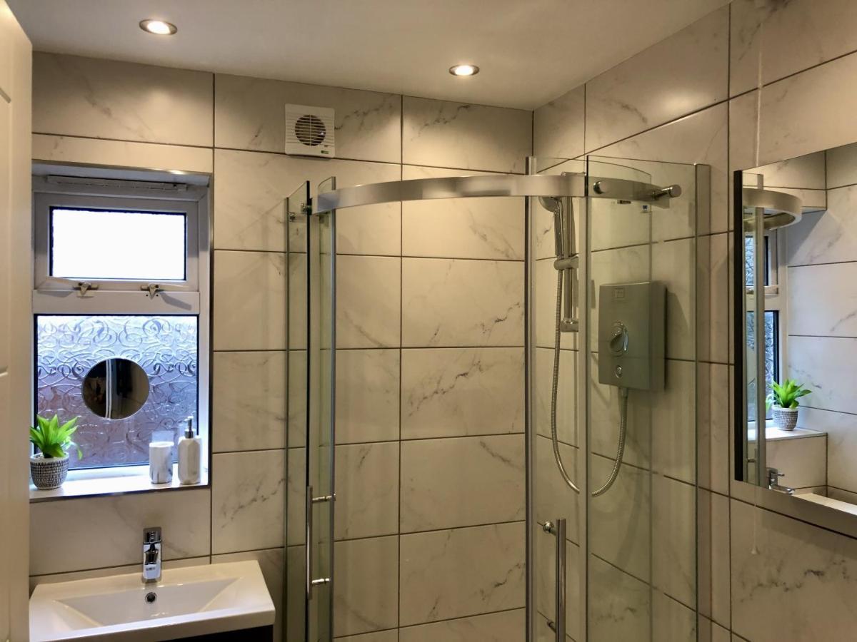 Executive Or Large Family 5-Bed House - Hosted By Hutch Lifestyle Villa Coventry Luaran gambar